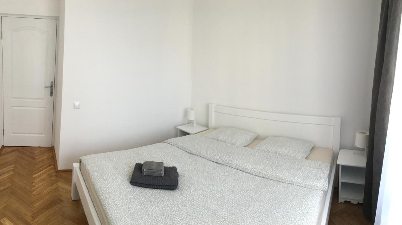 סיגישוארה Daniela'S Apartaments מראה חיצוני תמונה
