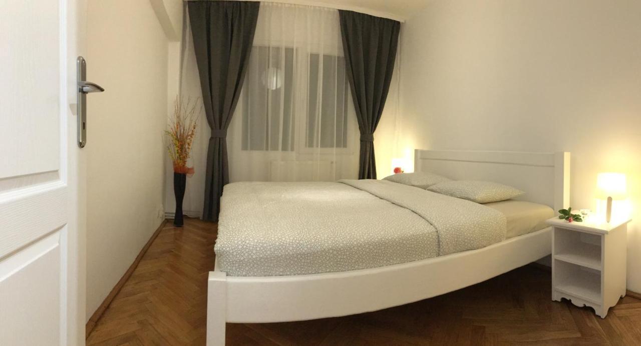 סיגישוארה Daniela'S Apartaments מראה חיצוני תמונה