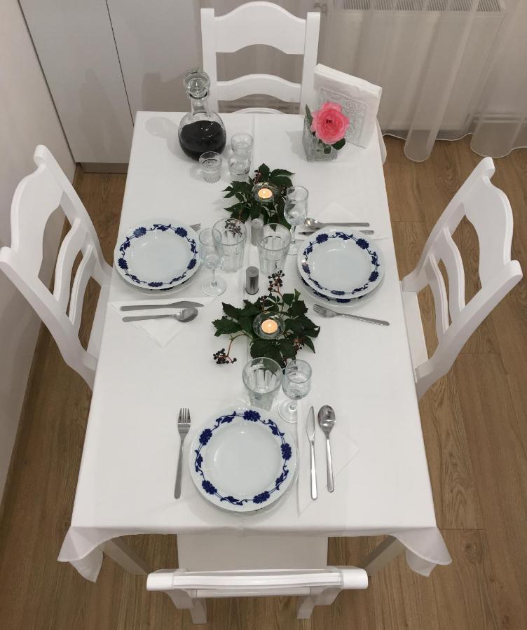 סיגישוארה Daniela'S Apartaments מראה חיצוני תמונה