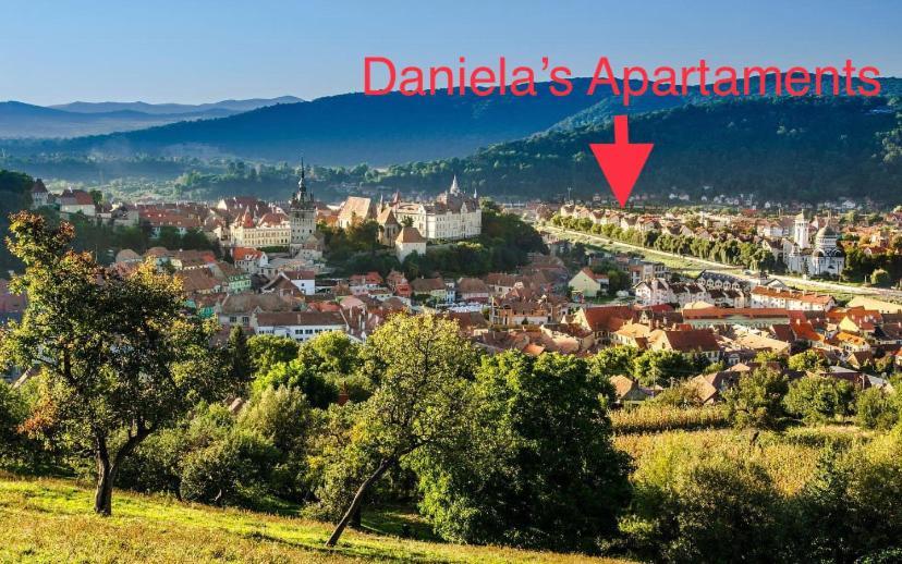 סיגישוארה Daniela'S Apartaments מראה חיצוני תמונה